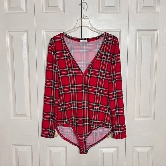LA Gypsy Red Plaid V Neck Long Sleeve Bodysuit Plus Size 1X - Picture 2 of 16